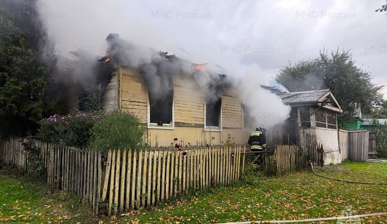 В деревне Белилово обнаружено тело 62-летнего мужчины, погибшего при пожаре