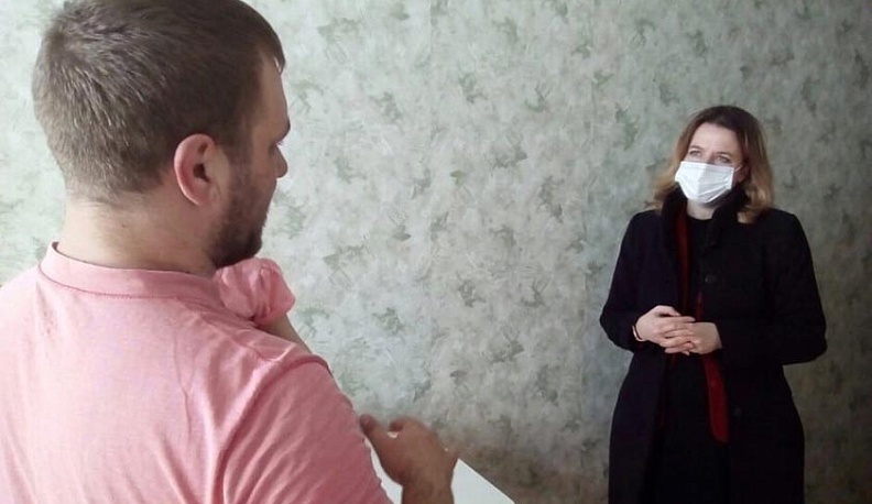 Ольга Коробова в Тарусском районе посетила сирот-новоселов