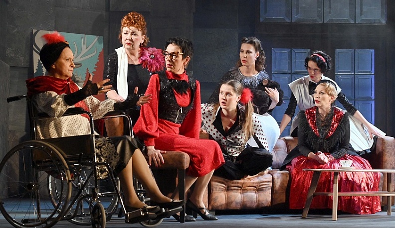 В Калужском драмтеатре состоялась долгожданная премьера спектакля Дмитрия Бурханкина