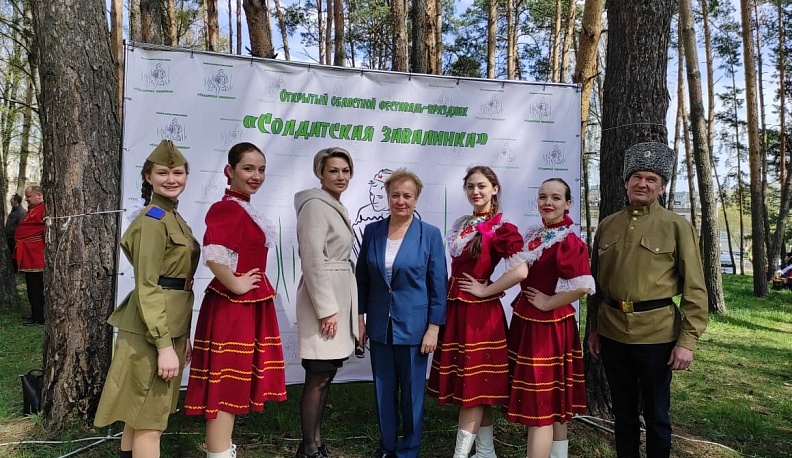 В Жуковском районе прошел фестиваль «Солдатская завалинка»