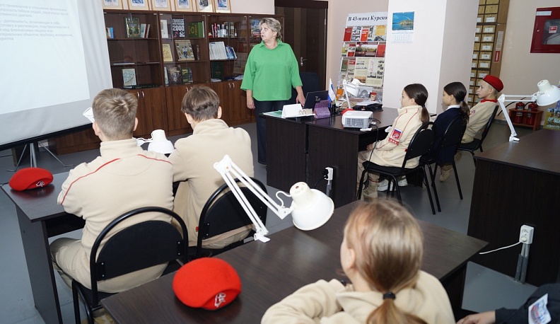 В Козельске юнармейцам рассказали о терроризме