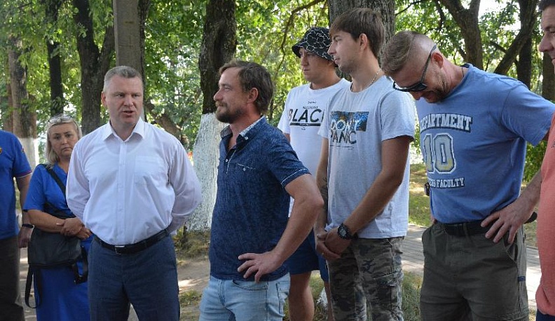 Группа волонтёров из Боровского района отправилась в Луганскую Народную Республику