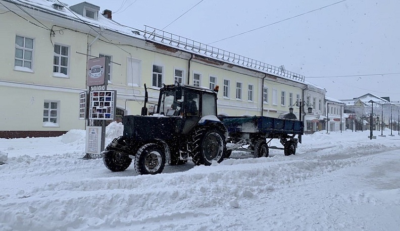 Убирать Калугу от снега будут более 180 машин спецтехники и более 100 рабочих