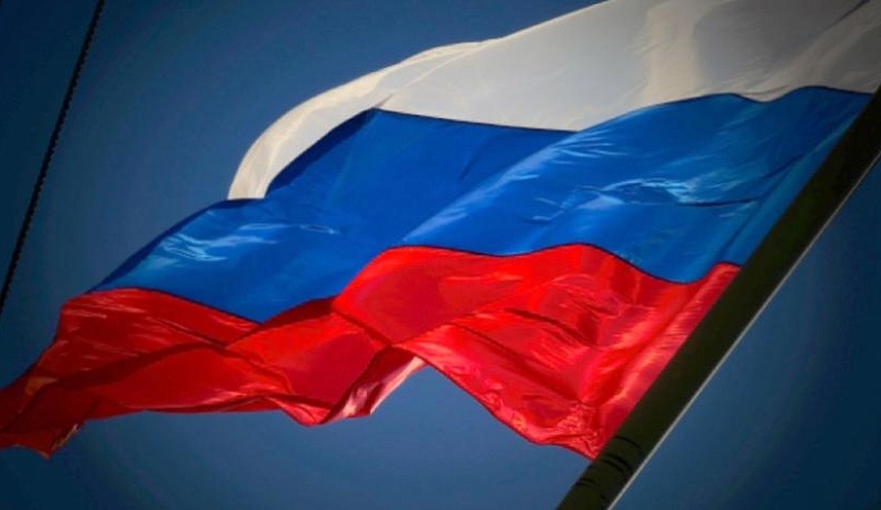 Член Общественной палаты Калужской области Андрей Акулин поздравил калужан с Днем государственного флага