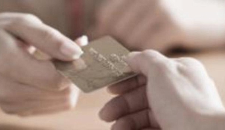 В Медынском районе продавец подозревается в хищении денег с карты