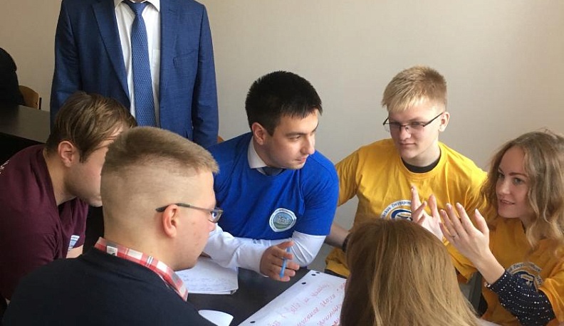 Калужские студенты предложили разработать мобильное приложение для раздельного сбора мусора