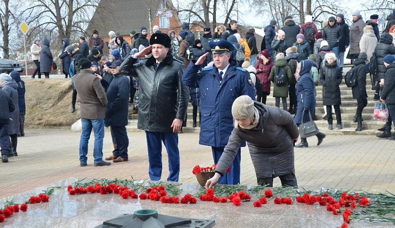 Победная весна Юхнова