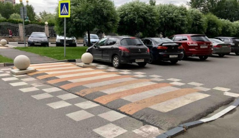 Губернатор предложил размещать на калужских дорогах приподнятые переходы