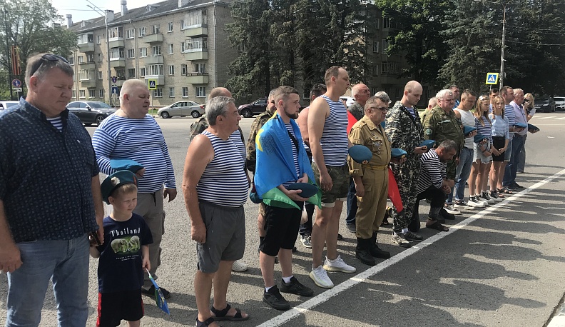 В Обнинске вручили награды ветеранам ВДВ