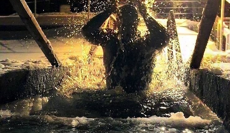 Более 1200 калужан окунулось в иордани