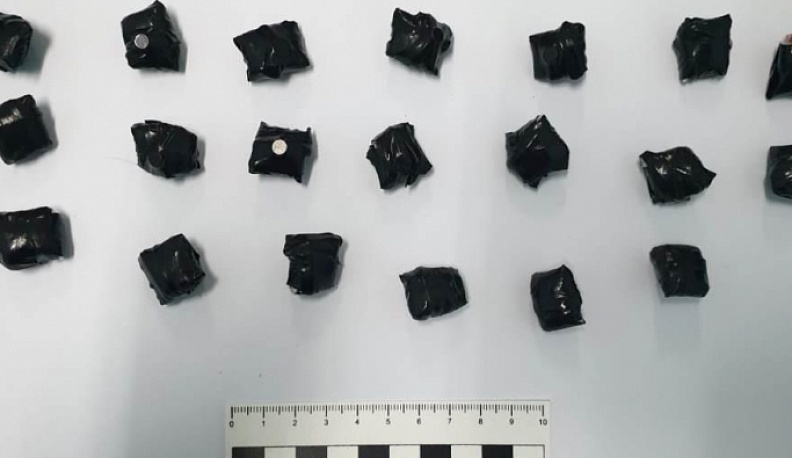 У жительницы Балабанова нашли 28 свертков с наркотиками