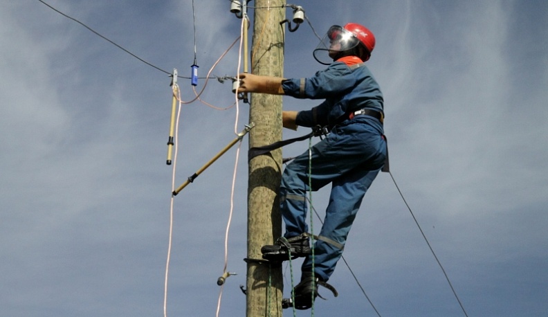 В Калужской области энергетиков перевели в режим повышенной готовности из-за метели