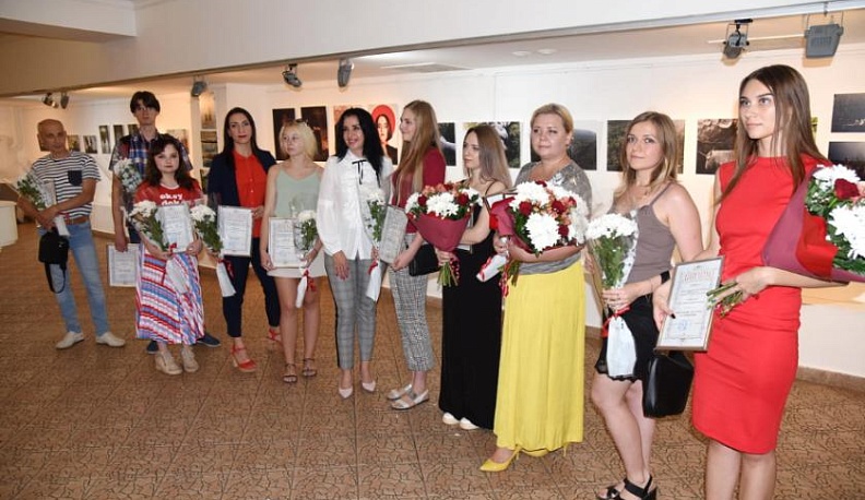 Три фотографини победили в калужском городском конкурсе