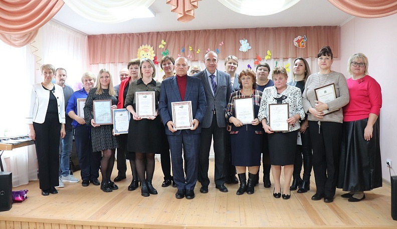 В Мещовске состоялось торжественное мероприятие, посвященное Дню профессиональных союзов в Калужской области