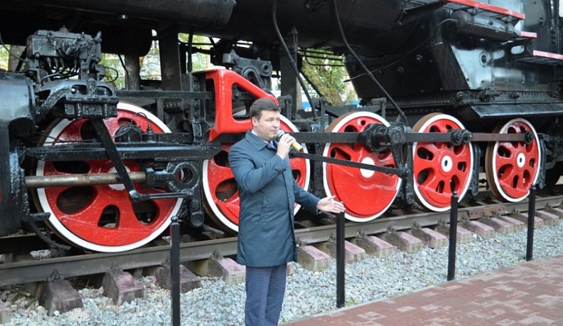 В Калуге торжественно открыли обновленный сквер у памятника паровозу Л-3540