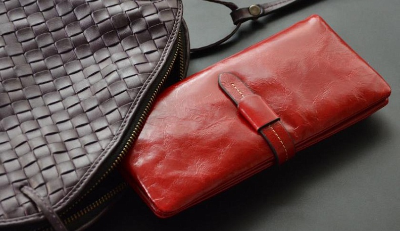 В Кирове пенсионерка забыла кошелек и лишилась денег