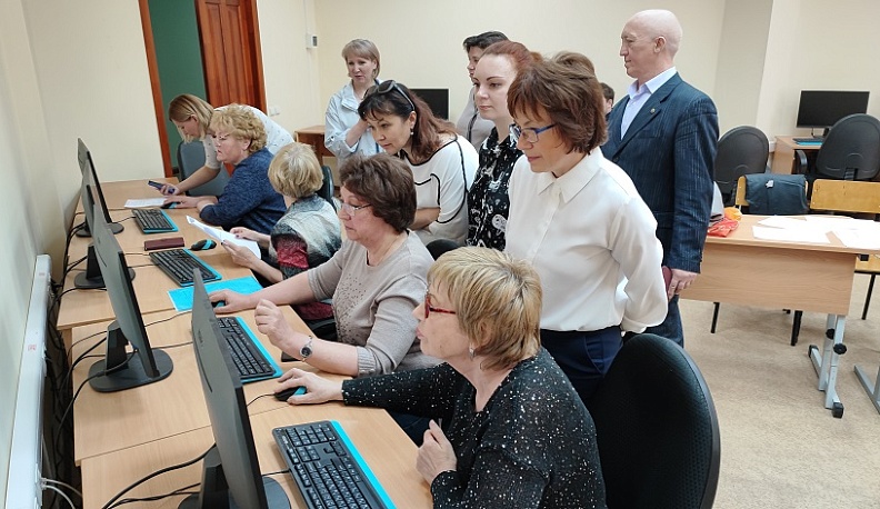 В Калужской области прошел чемпионат по компьютерному многоборью среди пенсионеров