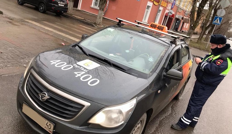 В общественном транспорте Калуги выявлены нарушители масочного режима