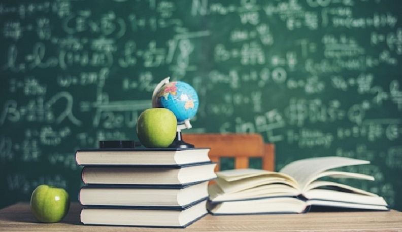 У директоров школ в Калужской области появятся советники по воспитательной работе