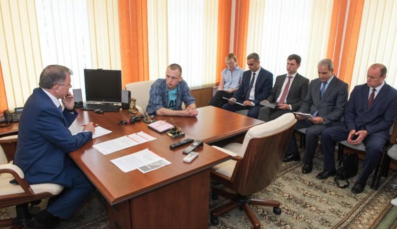 Губернатор принимал калужан по личным вопросам 