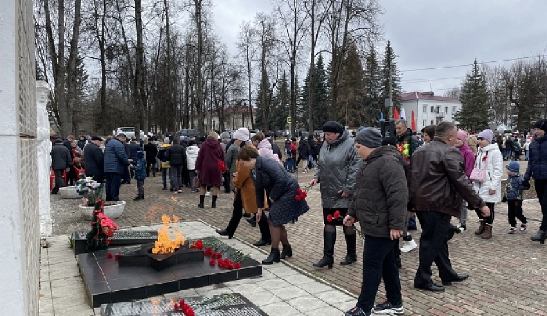 В Думиничах отметили 81-ю годовщину освобождения населенных пунктов района от гитлеровских захватчиков