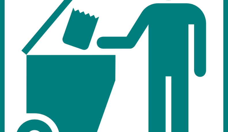 За год в Юхновском районе обустроили полсотни контейнерных площадок для мусора