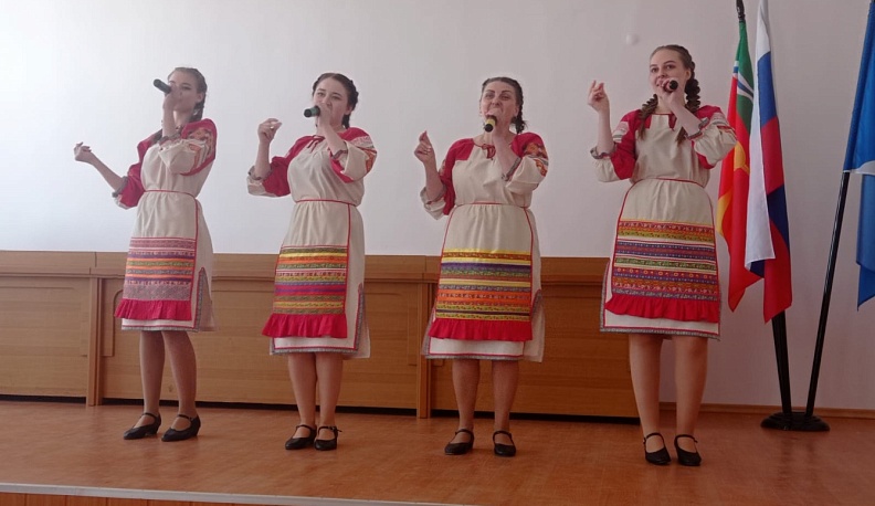 В Людинове отметили лучших работников органов местного самоуправления