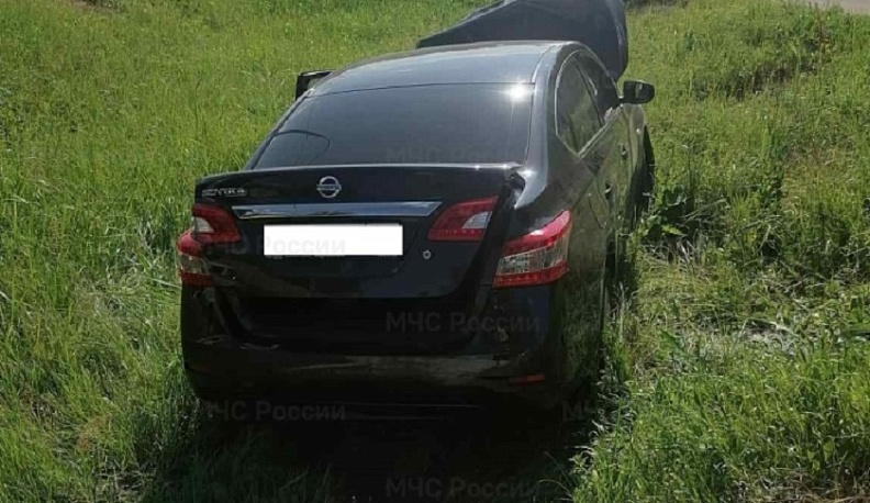 При аварии в Калужской области иномарка вылетела в кювет