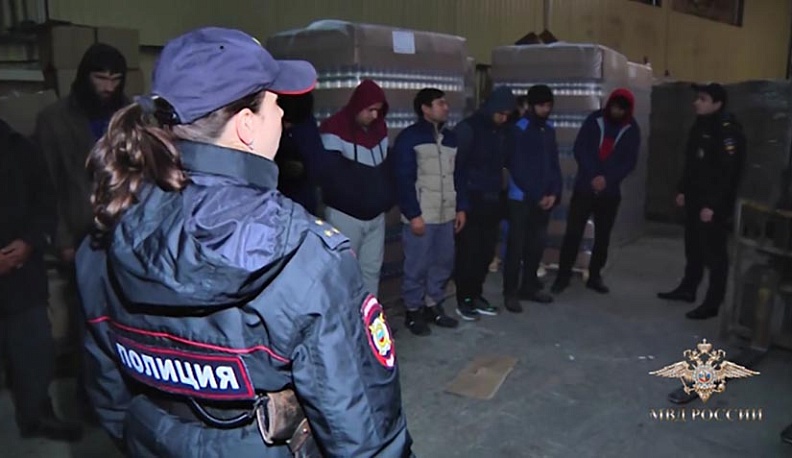 Силовики «прикрыли» подпольный алкогольный цех в Калужской области