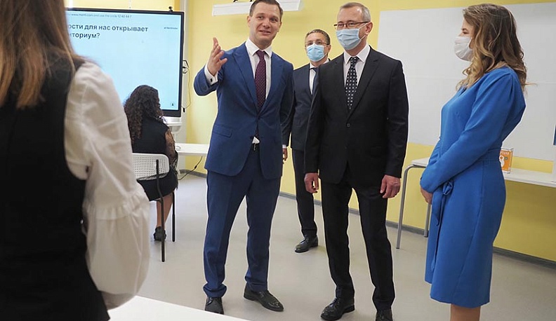 Владислав Шапша побывал в новом кванториуме