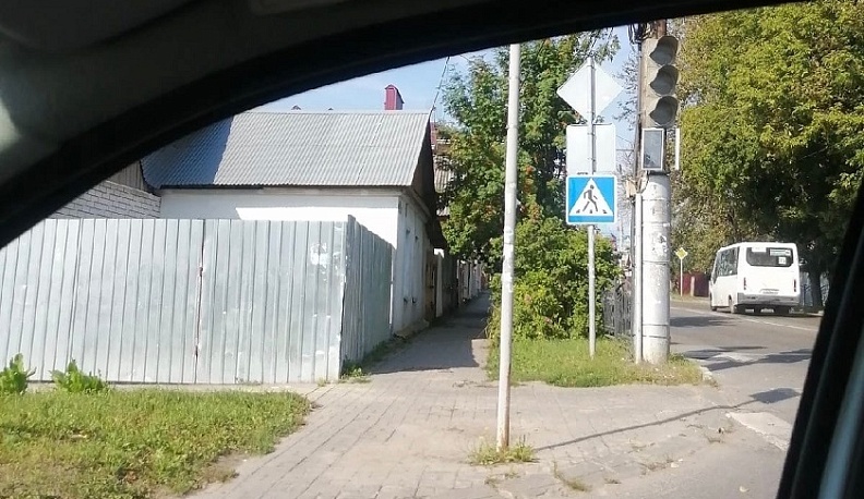 На одном из перекрёстков Калуги починили светофор по просьбе горожан