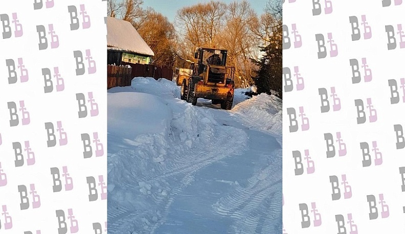 В Хвастовичах по просьбе жителей очистили улицу от снега 