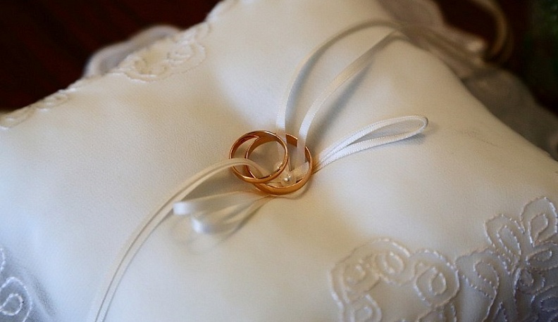 Самым возрастным женихом Калужской области в июле стал 75-летний дедушка