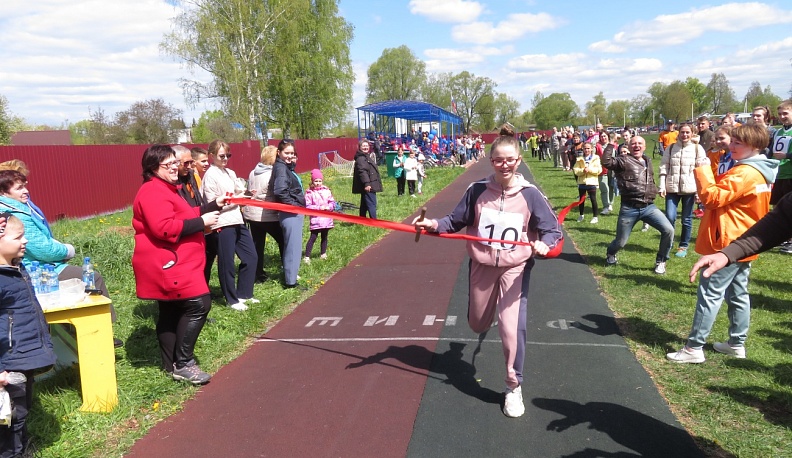 В Спас-Деменске состоялся спортивный праздник на велосипедах и самокатах