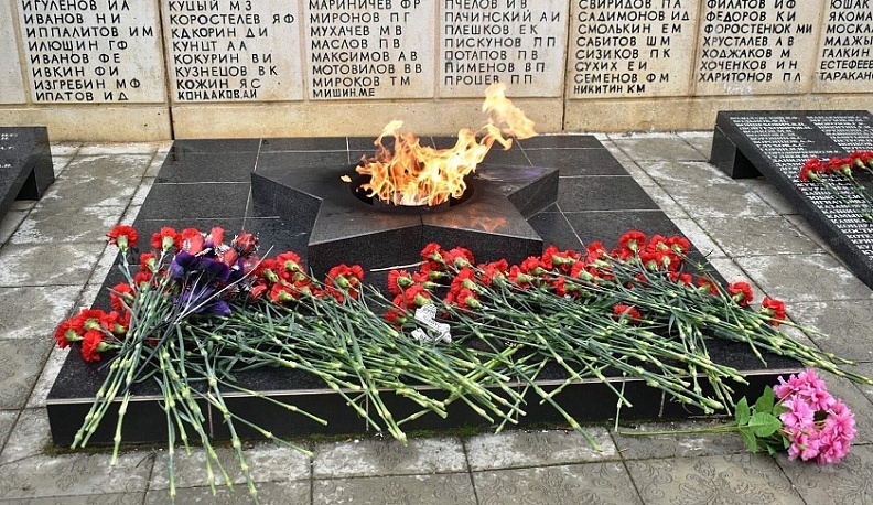 В Думиничах прошел митинг в честь 79-й годовщины освобождения поселка от немецко-фашистских захватчиков