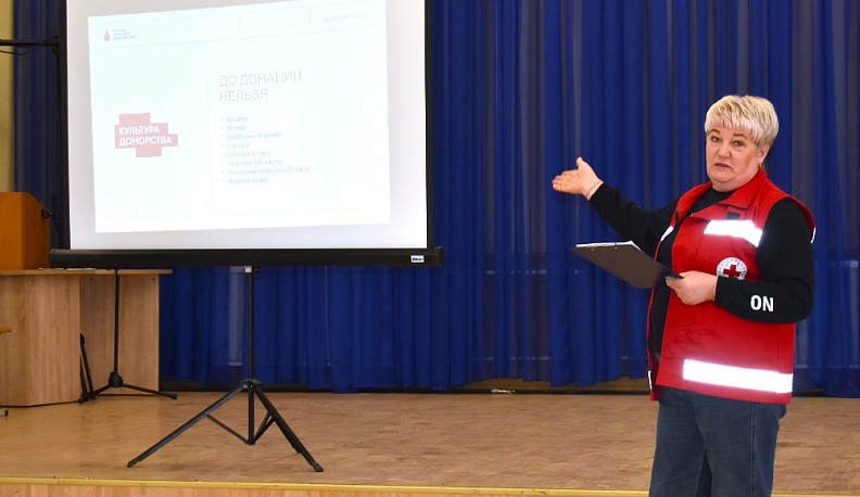 В Кирове школьники узнали, что одна сдача крови спасает три жизни