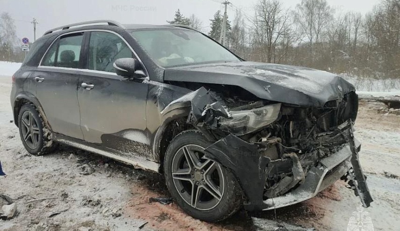 Под Калугой столкнулись три автомобиля