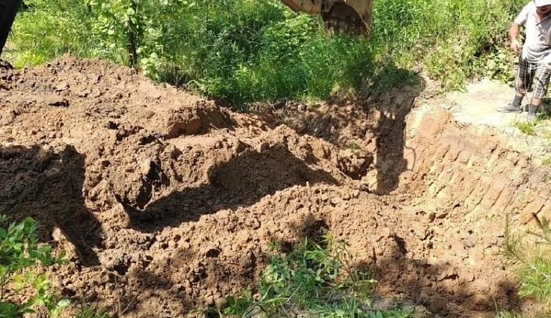 В Сосенском начали приводить в порядок «Солдатский пруд»