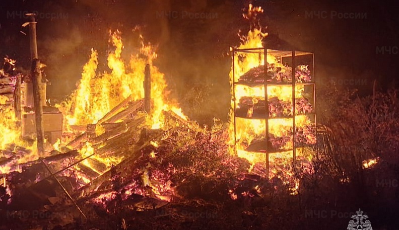 В Тарусском районе сгорела баня