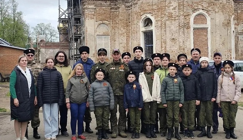 Юхновские казачата приняли активное участие в праздновании Дня Победы 