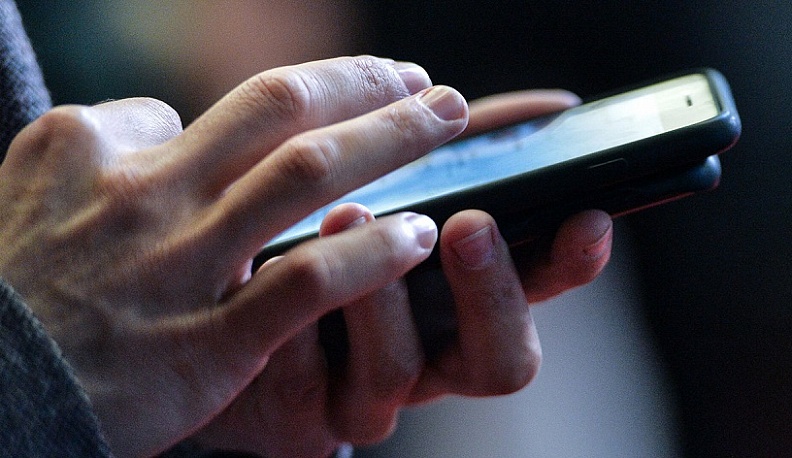 Житель Боровского района обокрал сожителя своей матери