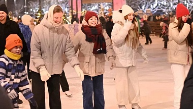За праздничные дни на каток в Обнинске вышли более 14 тысяч человек