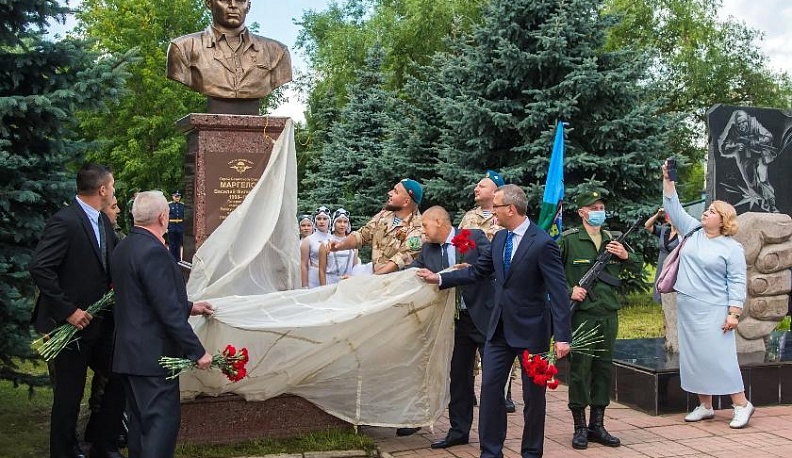 В Малоярославецком районе открыли памятник генералу Василию Маргелову