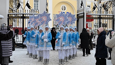 В Калуге прошел городской фестиваль Снегурочек