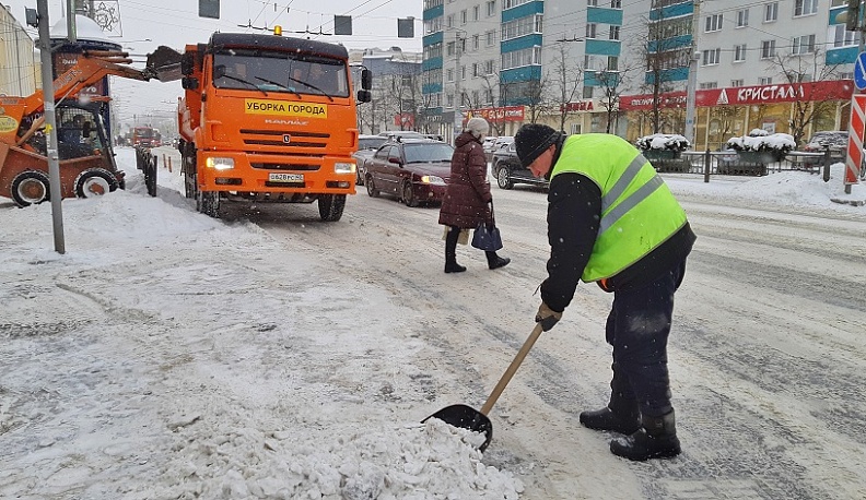 Городской голова проверил качество уборки Калуги от снега 