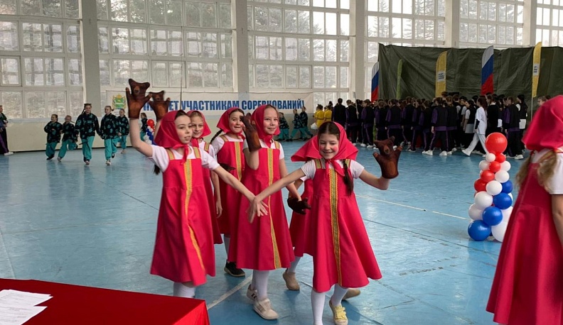 Более 200 танцоров из разных городов приняли участие в чемпионате и первенстве по чирлидингу в Калуге