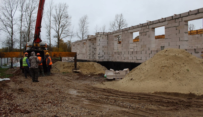 В Мещовском районе возводят Дом культуры