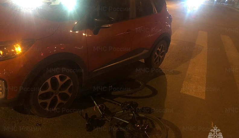 В Калуге на Правом берегу автомобиль «Рено» сбил велосипедиста