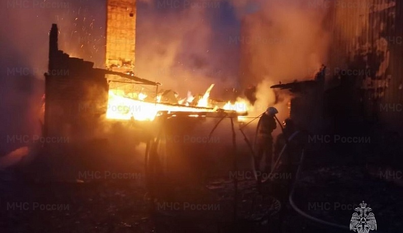 В Калужской области дотла сгорел дом