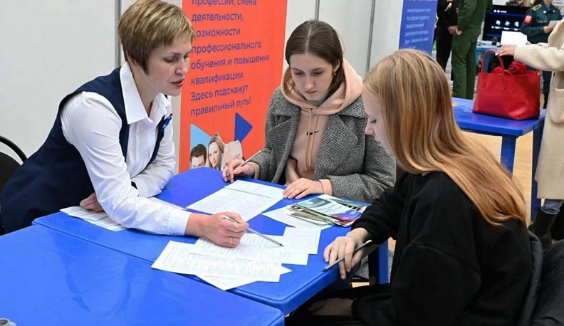 В Калужской области появится программа поддержки молодежных инициатив